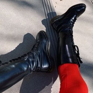 ❌SOLD❌ DR. MARTENS- Rare lace up combat boots